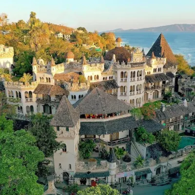 Tropicana Castle Dive Resort powered by Cocotel Hotels near Sabang Wreck