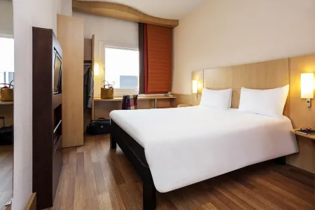 Ibis Girona Costa Brava
