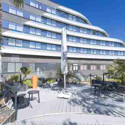 Novotel Poitiers Site du Futuroscope Hotel Exterior