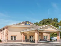 Days Inn by Wyndham Perryville Hotels in Perryville