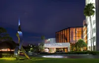 Embassy Suites by Hilton Palm Beach Gardens PGA Boulevard Hotels near The Shops of Donald Ross Village