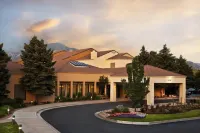 Courtyard Boulder Hotel dekat Folsom Field