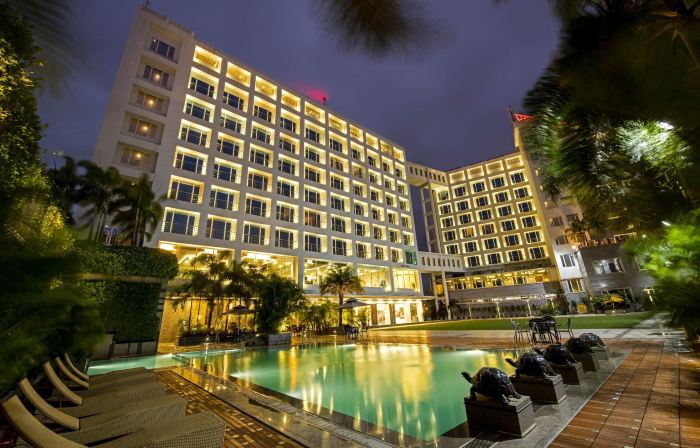 Express Inn the Business Luxury Hotel