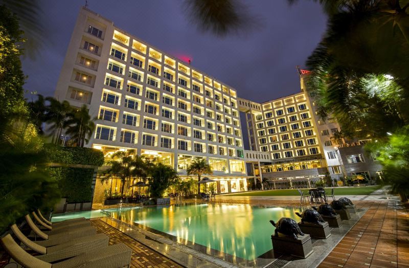 Express Inn the Business Luxury Hotel