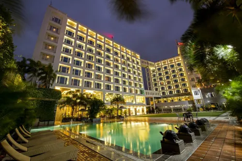 Express Inn the Business Luxury Hotel - Gym