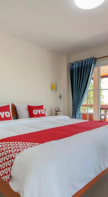 ห้องซูพีเรียร์ เตียงใหญ่ 1 เตียง