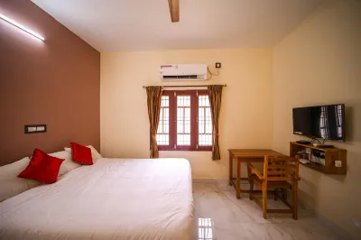 The Pothigai Palace Hotels near Kutralam Water falls