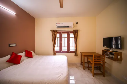 The Pothigai Palace