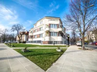 Platinum Residence Boutique Hotels near Ego Gallery