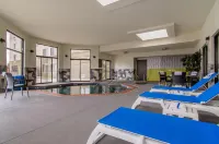 Comfort Inn & Suites Wichita Northeast - Pools