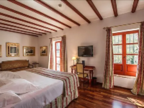 Las Casas de la Judería de Córdoba Hotels near Córdoba Synagogue