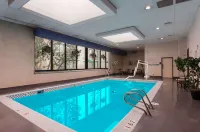Red Lion Hotel & Conference Center Cheyenne - piscina