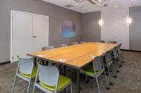 SpringHill Suites Greensboro Airport - Barer