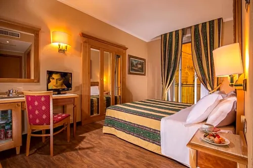 Colonna Hotel - Bãi đậu xe