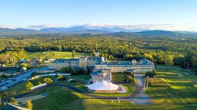 Mountain View Grand Resort & Spa فنادق في Bretton Woods