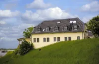 Schnellenburg Hotel di 