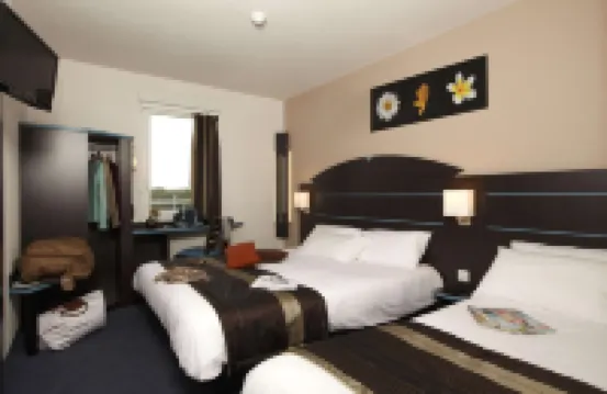 アケナ シティ サンマロ ドル デ ブルターニュ のホテル