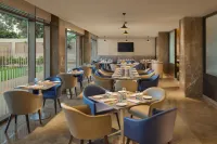 Courtyard by Marriott Tiruchirappalli - breakfast