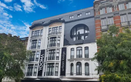 Yooma Urban Lodge Отели рядом с достопримечательностью «Парк режьёналь де ла Пед»