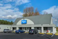 Rodeway Inn Colonial Heights I-95 - Kæledyr tilladt