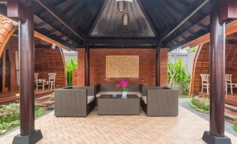 Poedja Villa Jimbaran - Housity