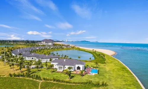 Melia Vinpearl Cua Hoi Beach Resort