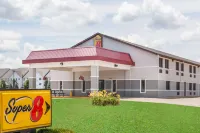 Super 8 by Wyndham Shipshewana Hotels in Middlebury