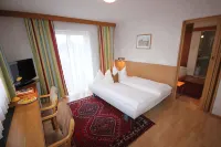 Hotel Sonnenhof - Bed & Breakfast & Appartements Hotels in Gemeinde Mutters