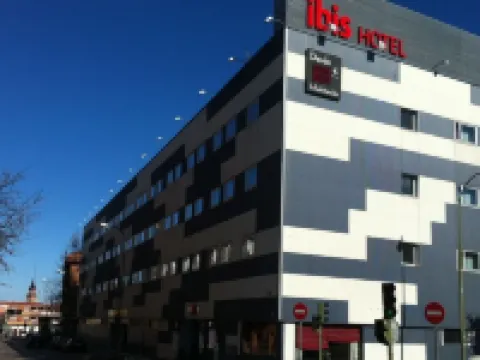 Ibis Madrid Aeropuerto Barajas Hotels near Terminal 2 of Barajas Airport