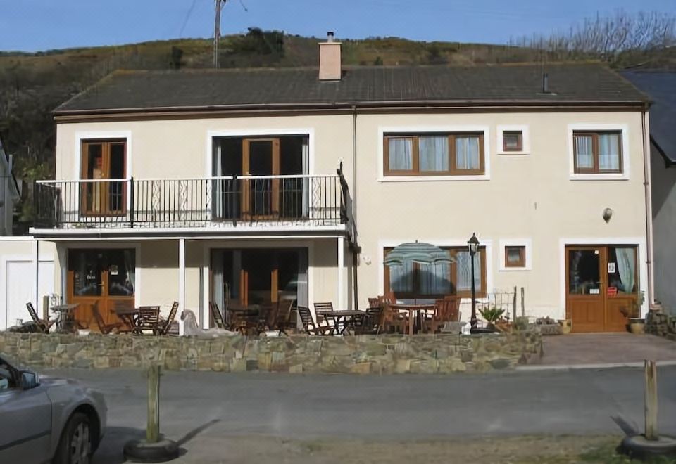 Melyn-y-Gors - Housity
