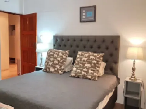 Six Valk Avenue Guest House Hotels in Fourways