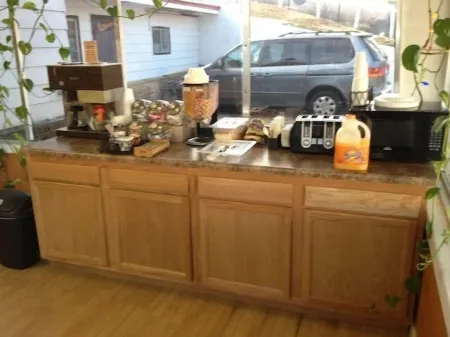 Family Budget Inn Harrison