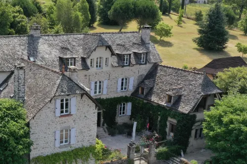 Le Clos St Georges Hotel a Campuac