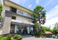 Hotel Puri Ayu Отели рядом с достопримечательностью «Денпасар»