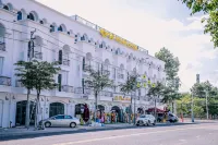 Le Phan Hotel Hotels near Diep Hue Department Store