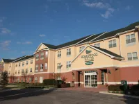 Homewood Suites by Hilton Indianapolis-Airport/Plainfield Hotels in Plainfield
