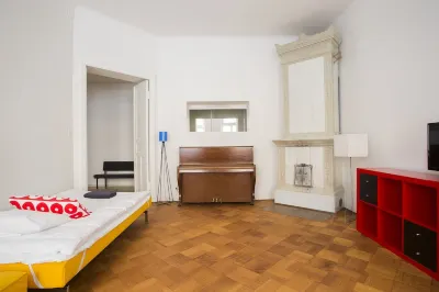 2ndhomes Katajanokka 2BR apartment with sauna Hotels near Kruunuvuorenrannan skeittiparkki
