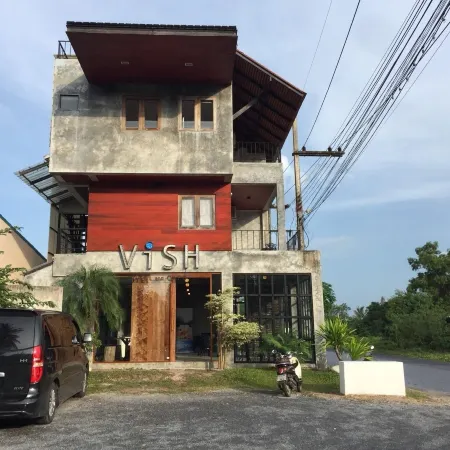 Vish Hotel and Cafe
