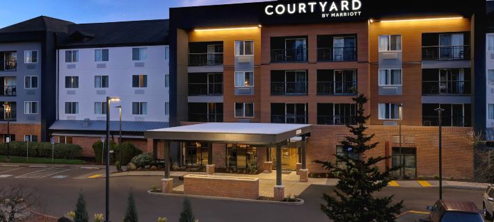 Courtyard Portland Southeast/Clackamas Hotels in Clackamas County