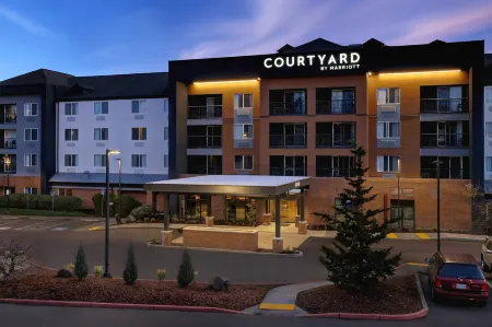 Courtyard Portland Southeast/Clackamas Отели в г. Клакамас
