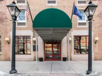University Hotel & Suites Shippensburg, Trademark by Wyndham Hotels in Cumberland County