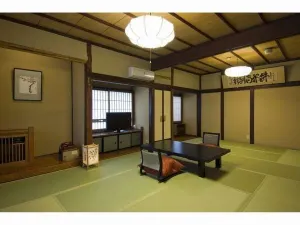 Ekinariya Ryokan