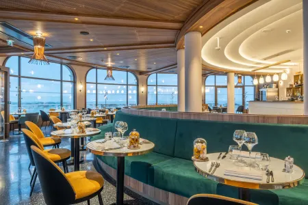 Radisson Blu Grand Hotel & Spa, Malo-les-Bains Отели рядом с достопримечательностью «Парк Мало»