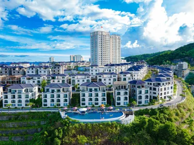 D'Lioro Hotel & Resort Hôtels à : Ha Long