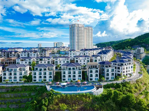 D'Lioro Hotel & Resort Hotels in Hạ Long