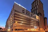 Hotel Indigo Memphis Downtown Hotels near Kids Foot Locker