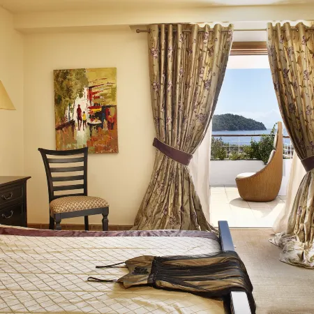 Princess Resort, Santikos Collection