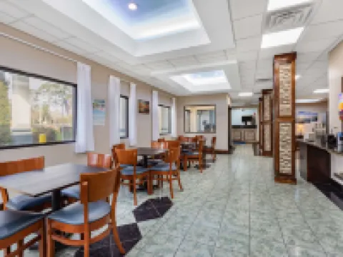 Baymont by Wyndham Midway/Tallahassee Hotels in Midway