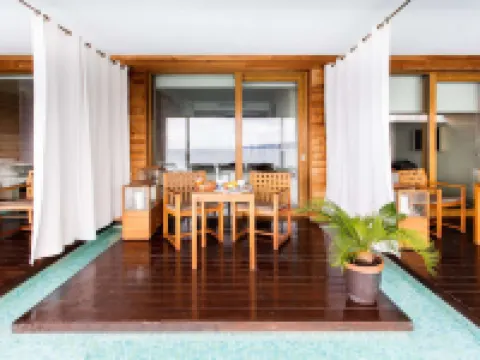 ラクア バイ ザ シー メタのホテル