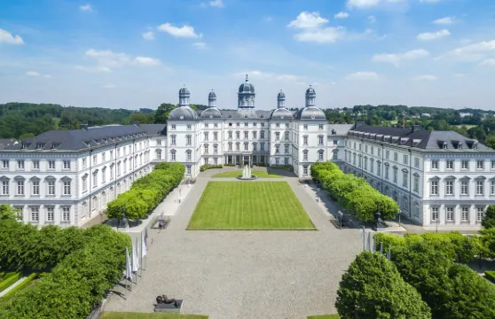 阿爾特霍夫施洛斯本斯堡大酒店